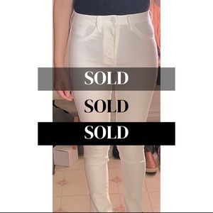 ⛔️SOLD⛔️H&M White Jeans